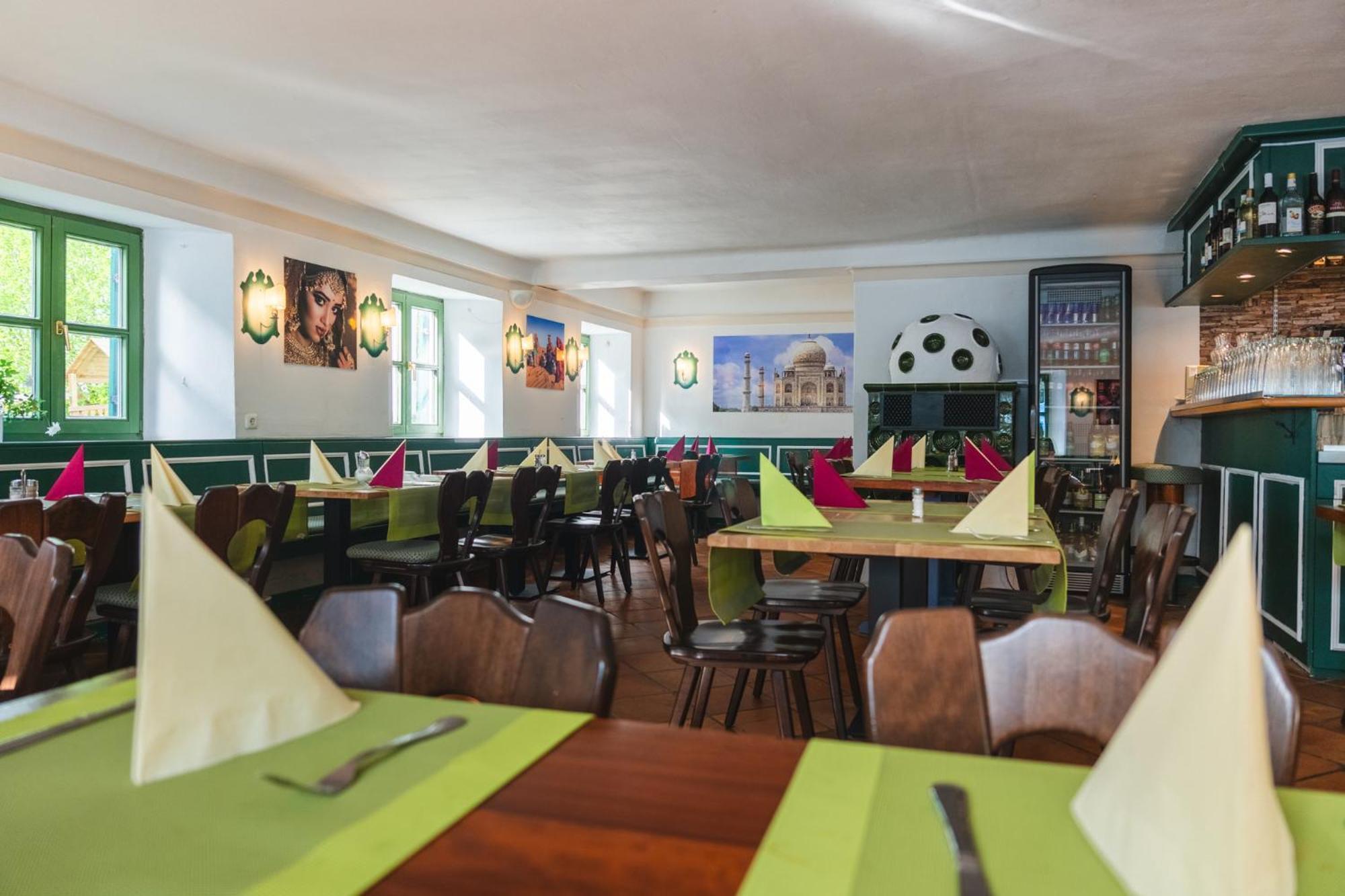 Hotel Restaurant Taverna Eching  Eksteriør billede