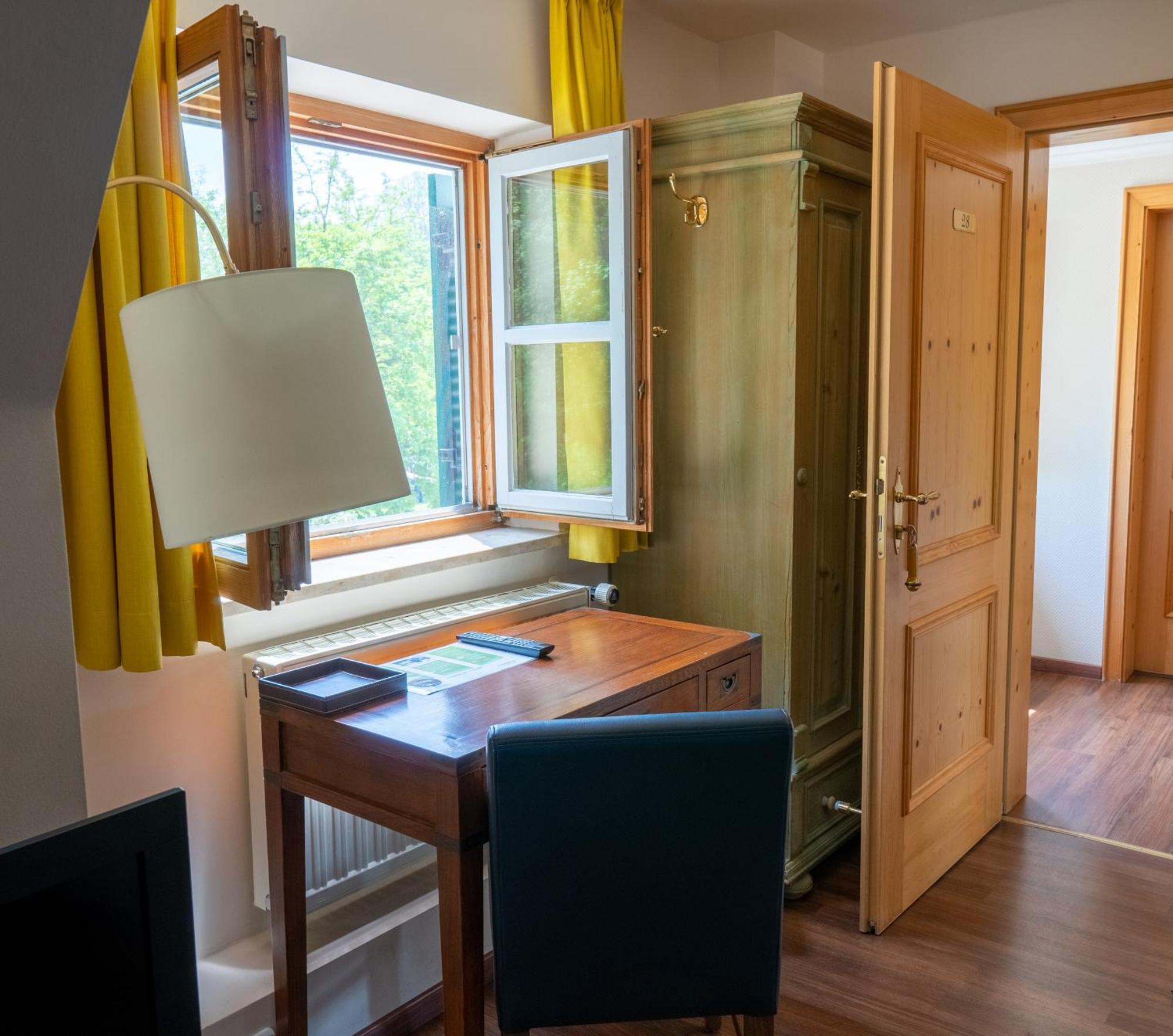 Hotel Restaurant Taverna Eching  Eksteriør billede